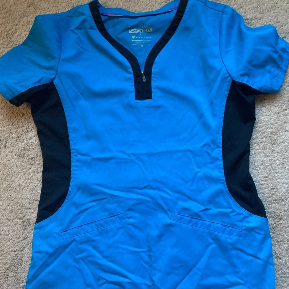 Scrub Set - Picture 2 of 5